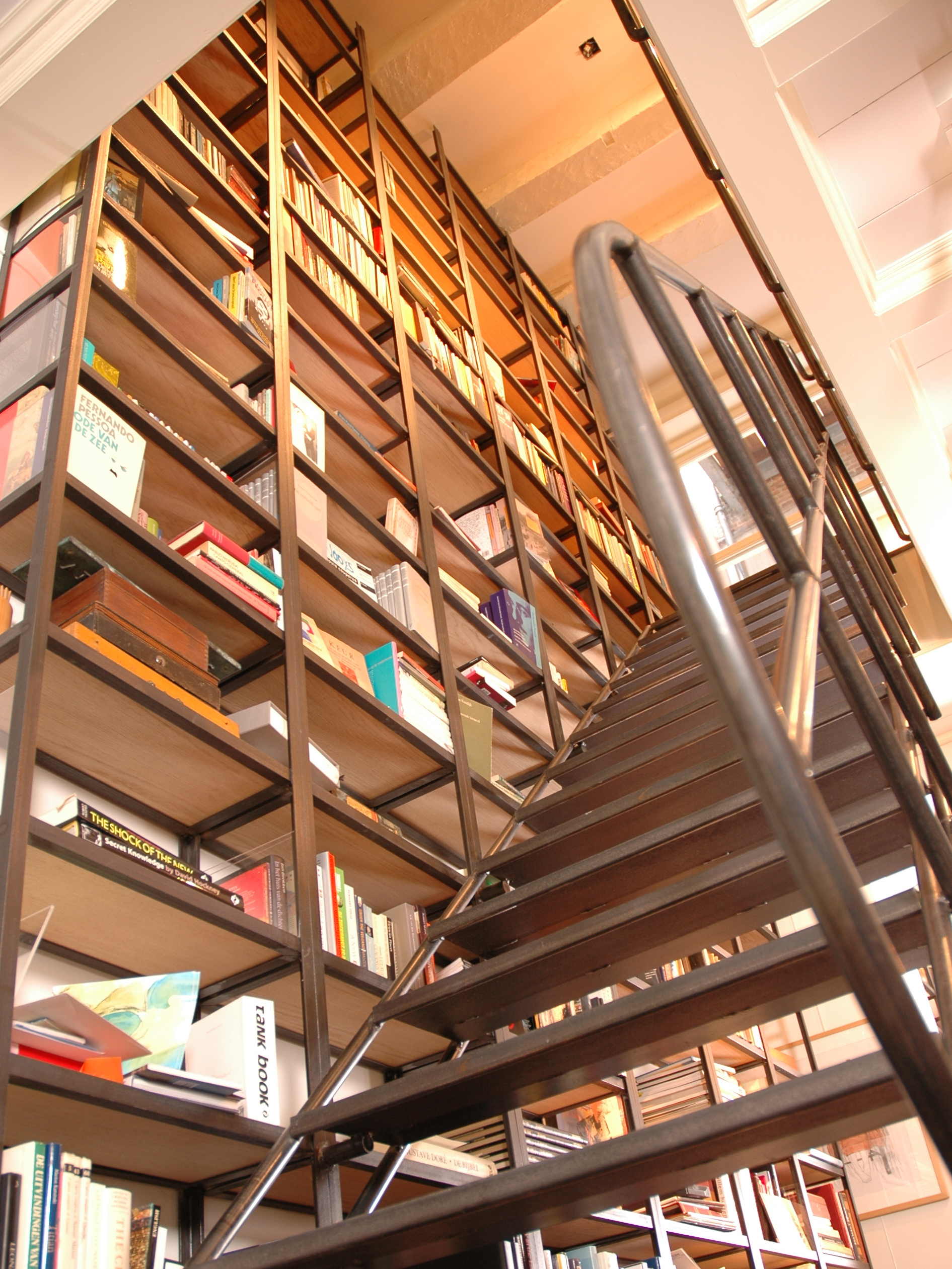 boekenkast + trap